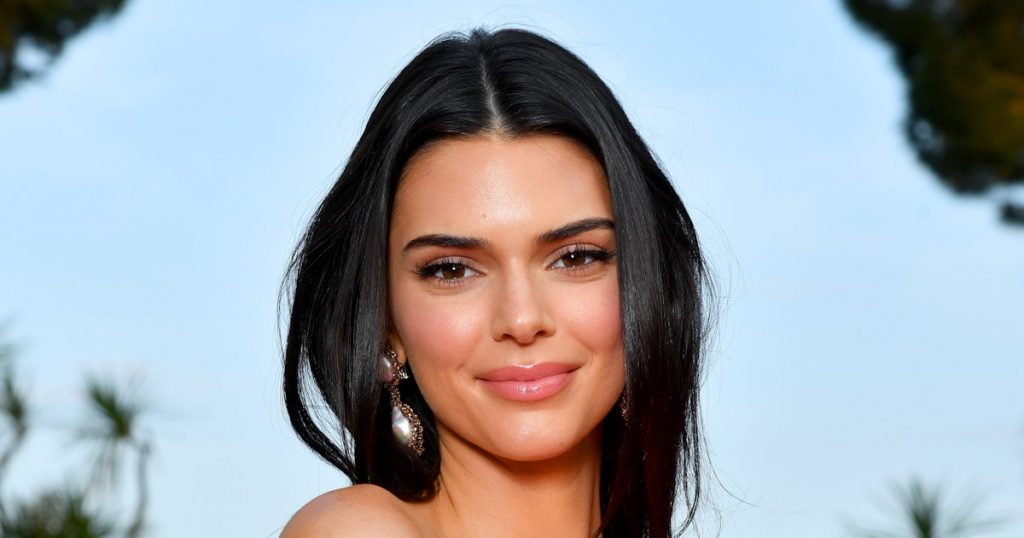 L'évolution de la beauté de Kendall Jenner trace son ascension vers le statut de mannequin