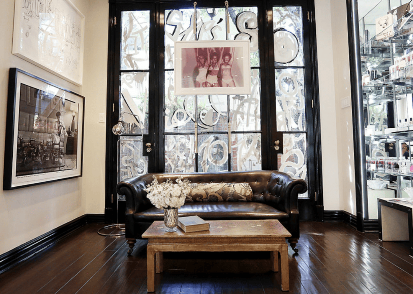 [Titre du site] La fondatrice Cassandra Grey s'associe à un investisseur en capital-investissement pour racheter Violet Grey à Farfetch