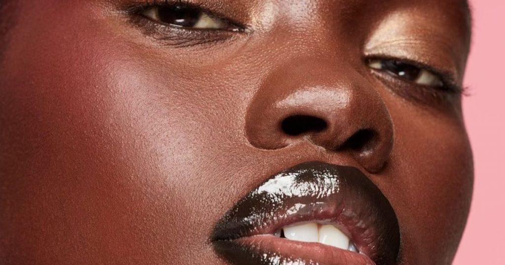 Les meilleurs crayons à lèvres pour modeler, définir et bien plus encore