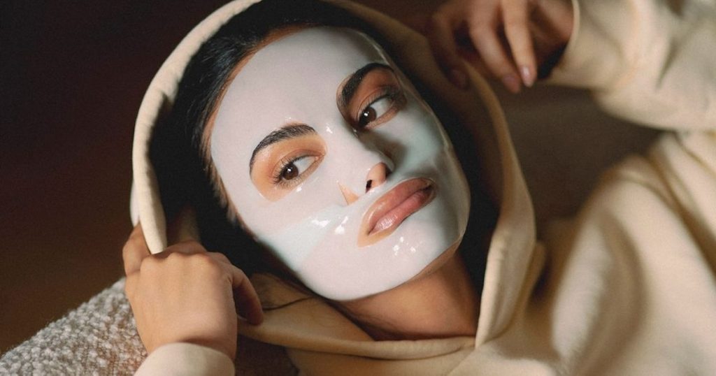 Les meilleurs masques en tissu pour une peau lisse et éclatante en quelques minutes
