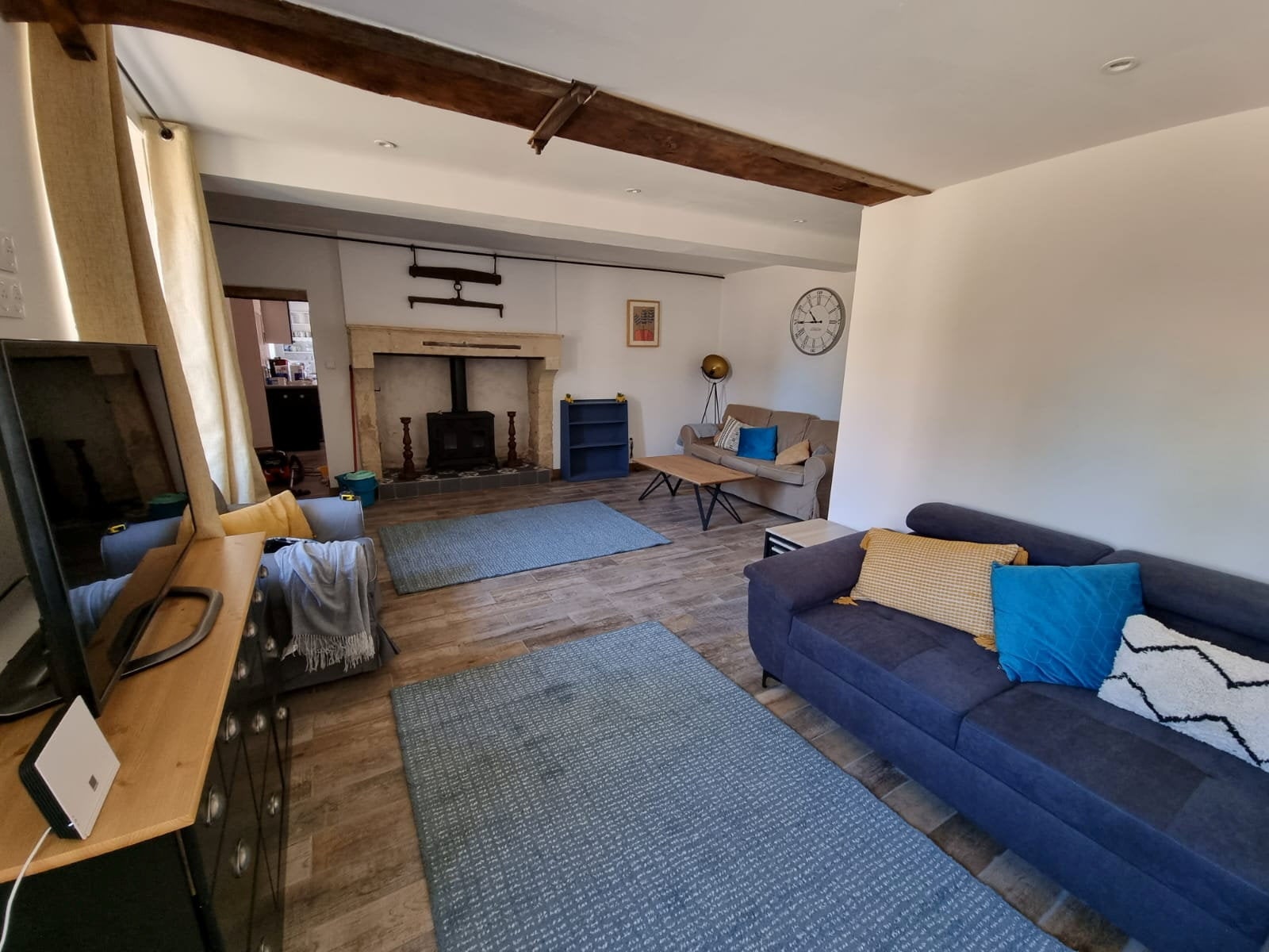 [Titre du site] "Nous avons vendu notre maison de Manchester et acheté un village entier en France"