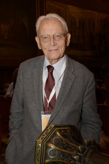 Alain Touraine : "La création de connaissances est la base de tout" - Actualités