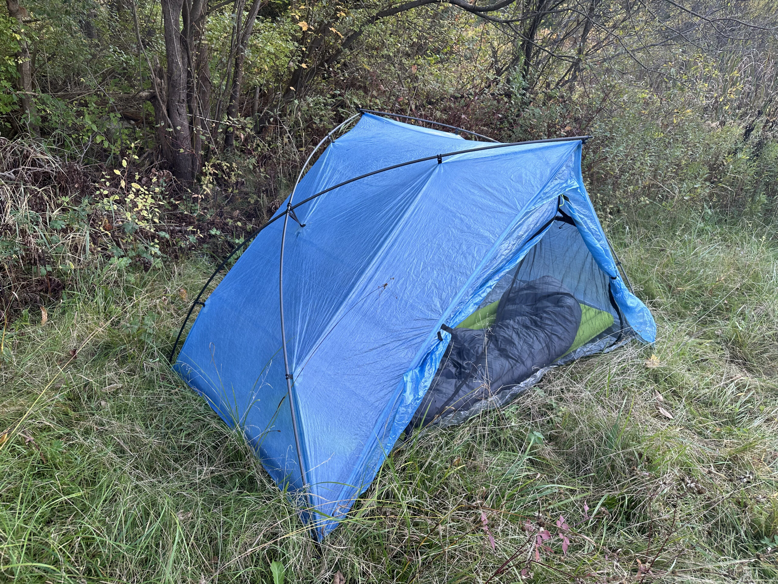 [Titre du site] Examen de la tente Zpacks Free Zip 2P : ultralégère et spacieuse