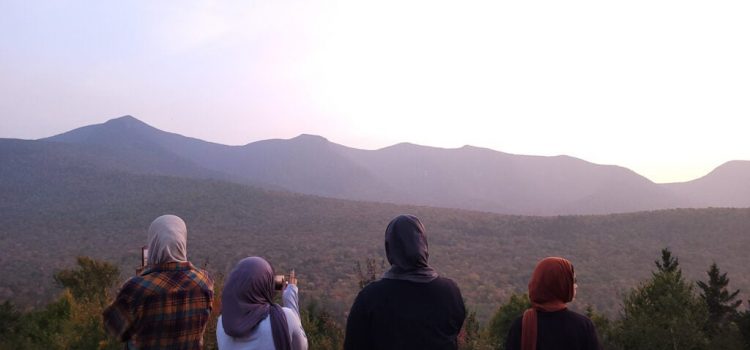 Le collectif Ma'wa aide les femmes musulmanes à sortir ensemble
