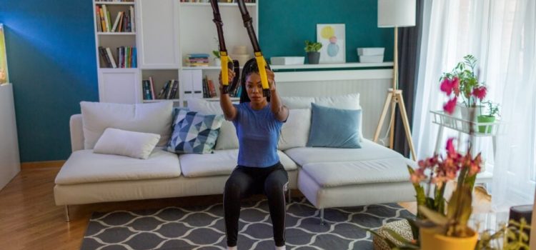 L'installation de gym à domicile dont tous les randonneurs ont besoin pour l'entraînement hivernal
