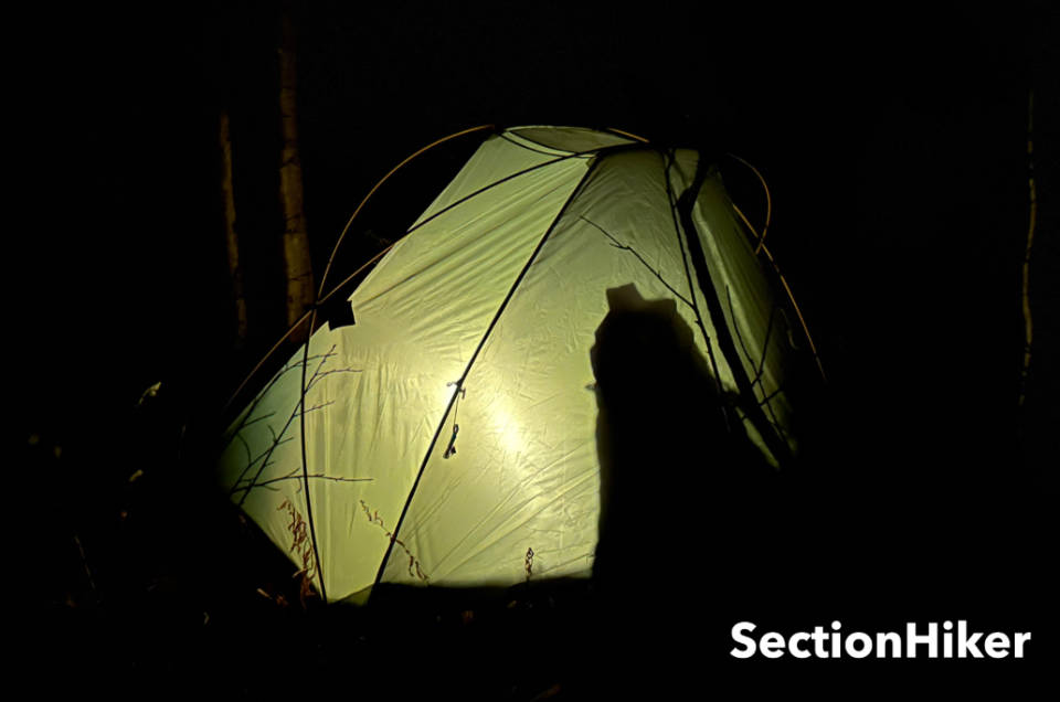 [Titre du site] Un examen plus approfondi de la tente Lunar Orbiter de Six Moon Designs