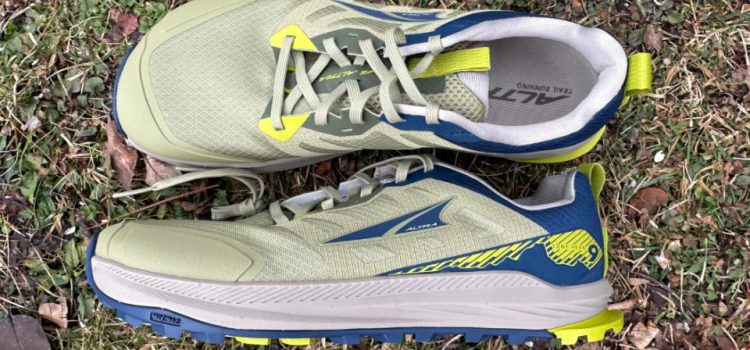 Altra Lone Peak 9 Revue: fonctionnalités qui améliorent votre randonnée SectionHiker.com
