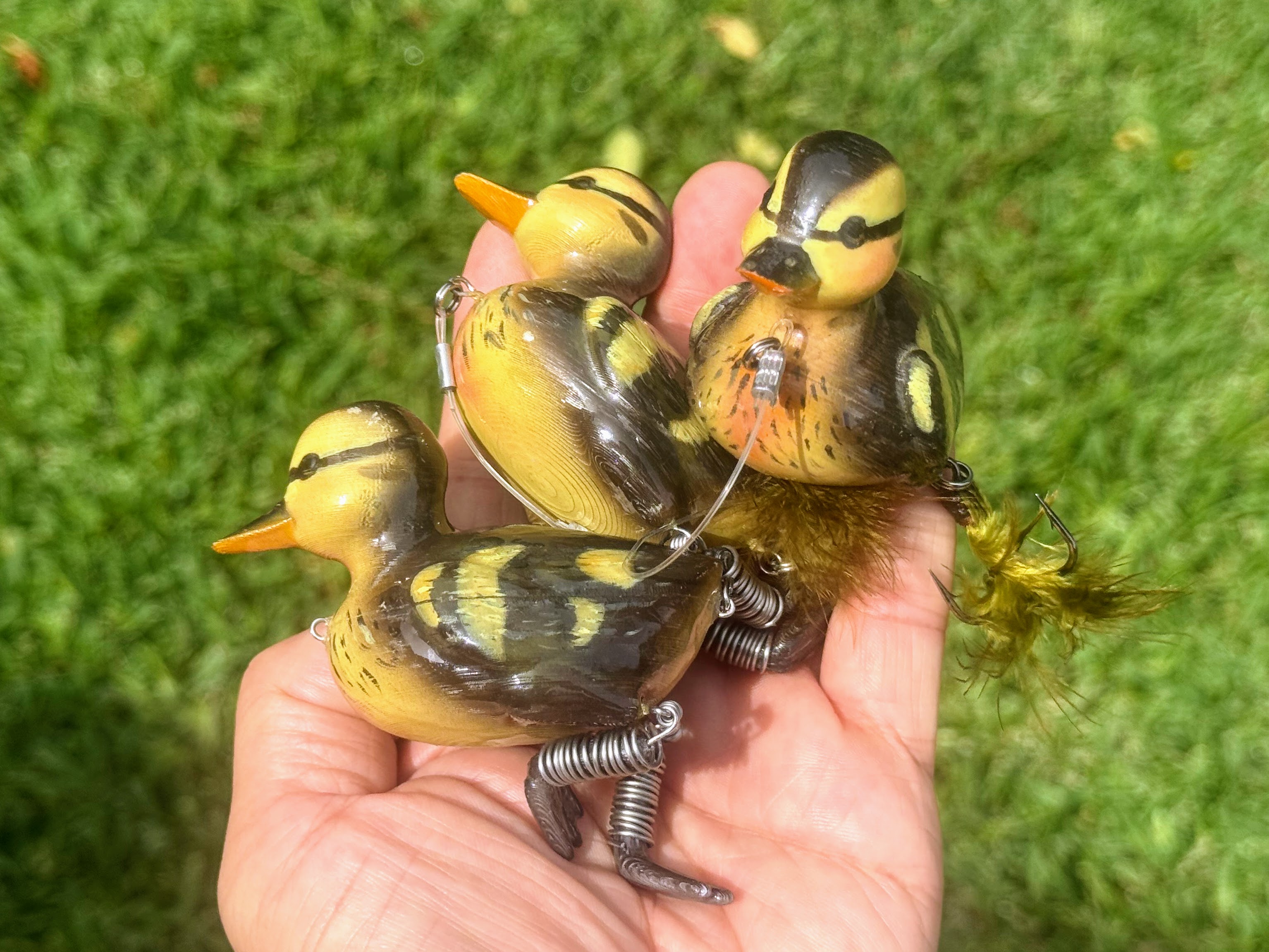 [Titre du site] Le pêcheur attrape les basses sur son propre leurre de canetling imprimé en 3D