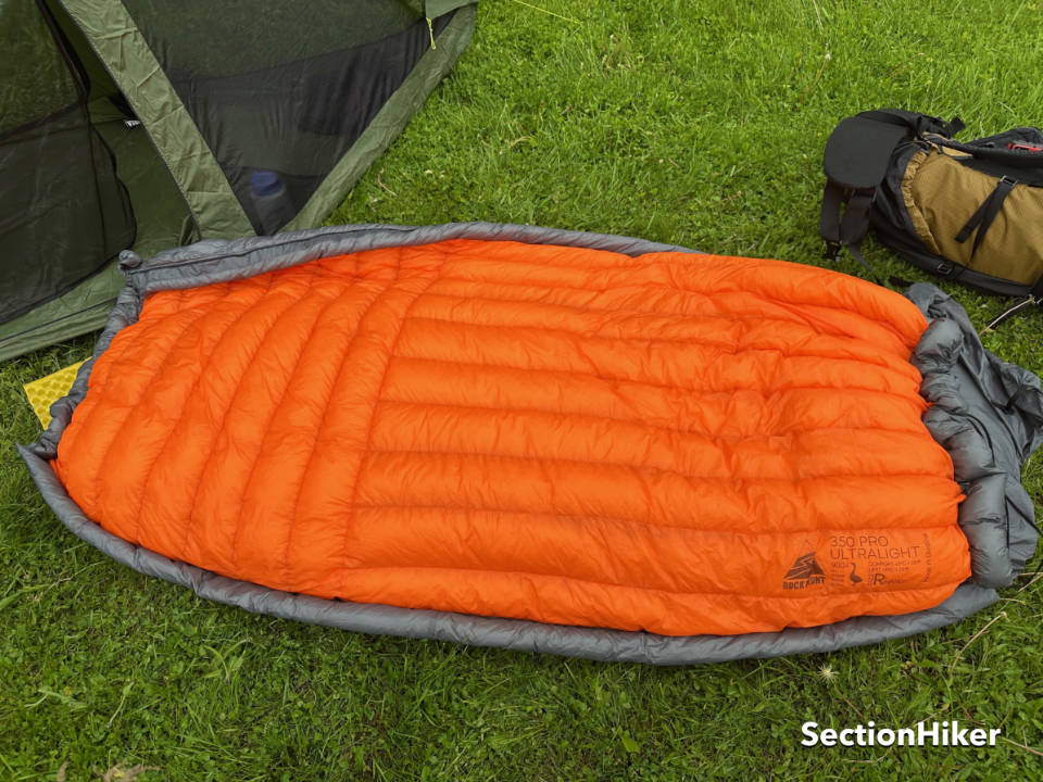 [Titre du site] Revue de lit de rock avant de la roche