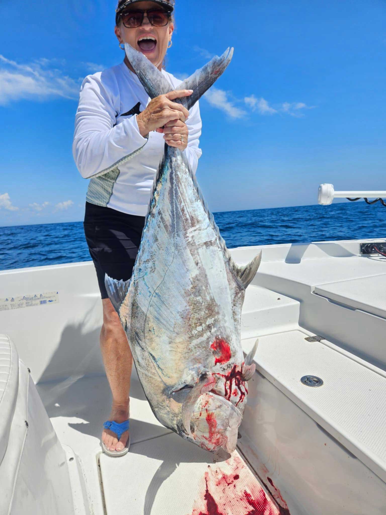 [Titre du site] "Le tout était un miracle." Floride Woman atterrit les poissons record potentiels sur une ligne de 20 livres