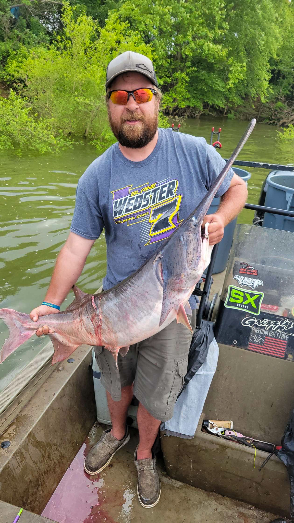 [Titre du site] Paddlefish nagé à près de 1 000 miles du Dakota du Sud au Kentucky