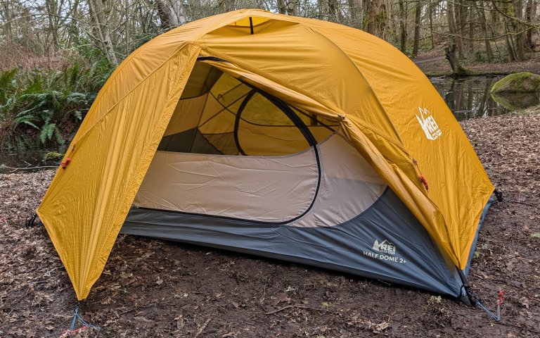 [Titre du site] REI Half Dome 2 Plus: une tente pour les gouverner toutes