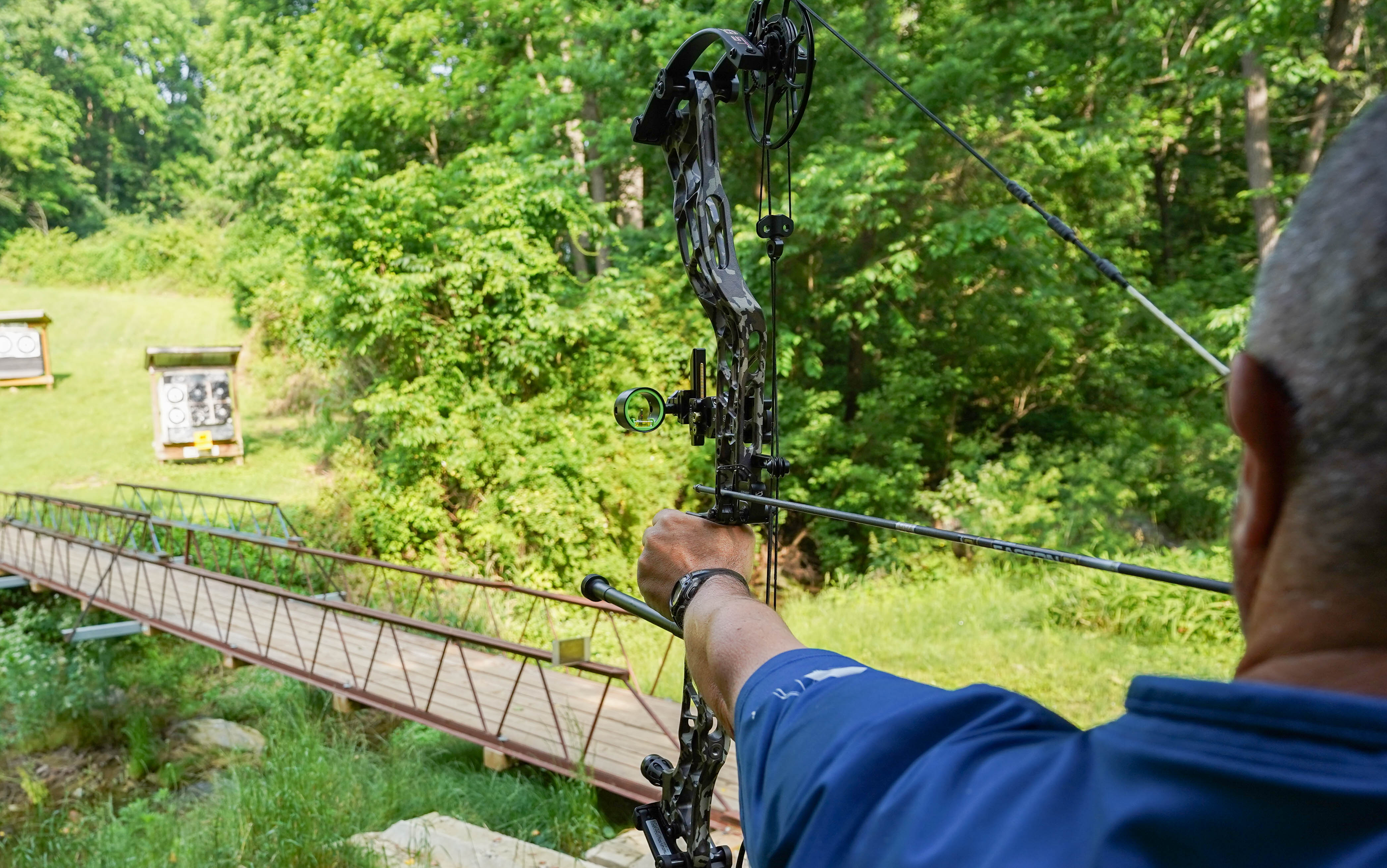 [Titre du site] Suite Darton 33 ST²: Un arc composé innovant et sous-estimé