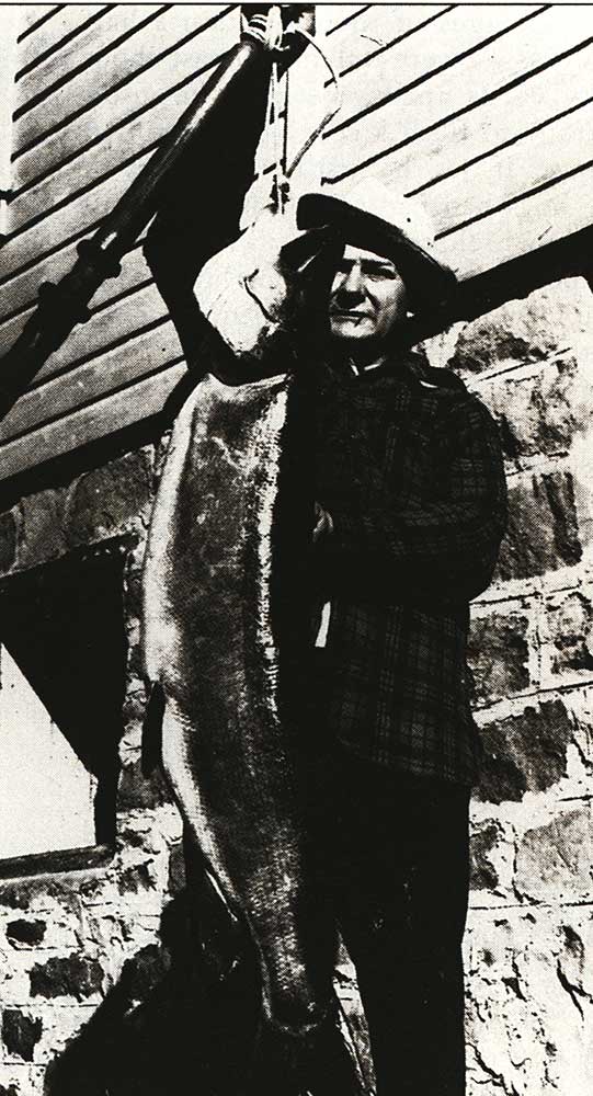 [Titre du site] Le muskie record du monde qui s'est avéré être un canular