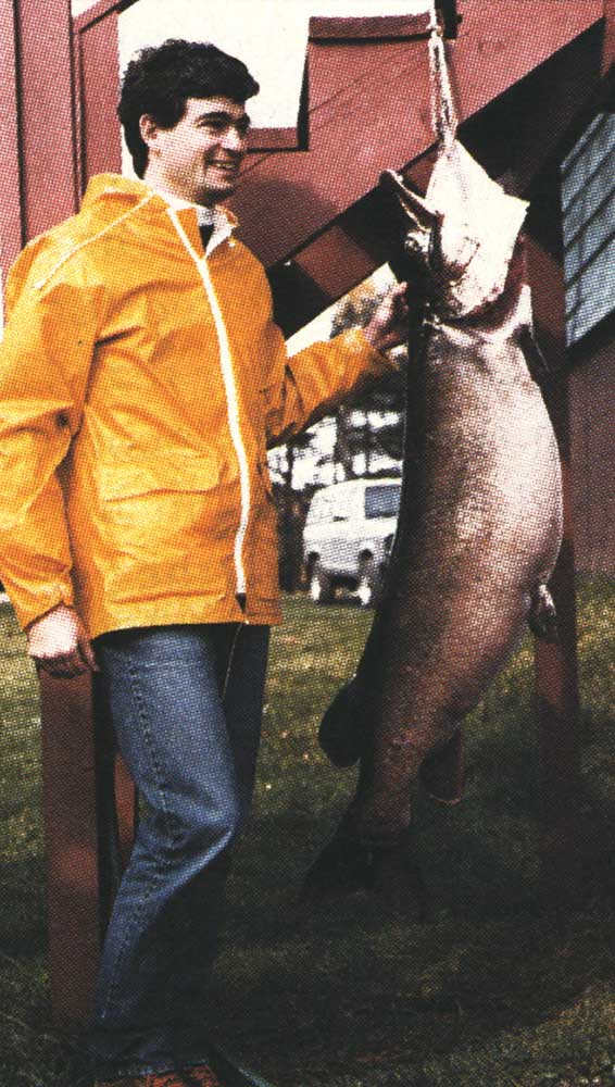 [Titre du site] Le muskie record du monde qui s'est avéré être un canular