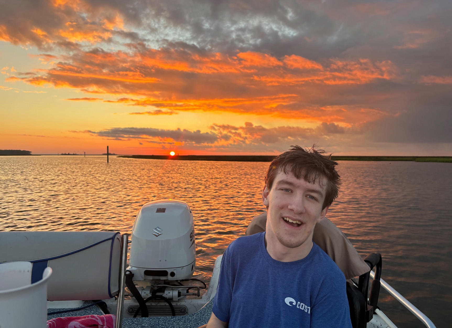 [Titre du site] Ce capitaine de la côte du Golfe a personnalisé son bateau et son équipement afin qu'il puisse guider les pêcheurs handicapés