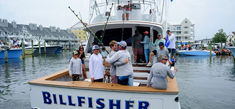 13 photos épiques du tournoi de pêche qui paie des chèques d’un million de dollars (et où une légende de la NBA a terminé deuxième) 13 photos épiques du tournoi de pêche qui paie des chèques d'un million de dollars (et où une légende de la NBA a terminé deuxième)
