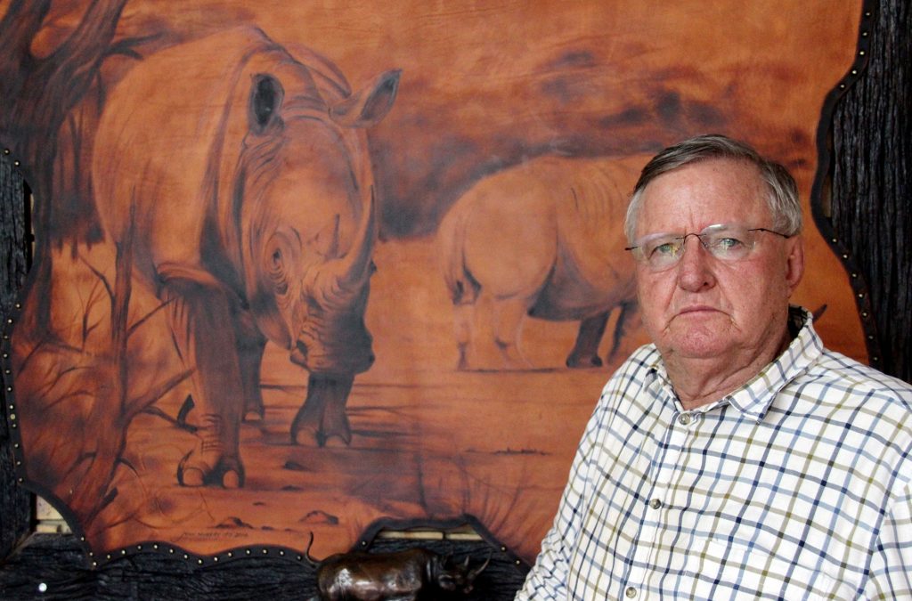 Le plus grand (et le plus riche) Rhino Savior du monde vient d'être arrêté pour avoir traditionné leurs cornes