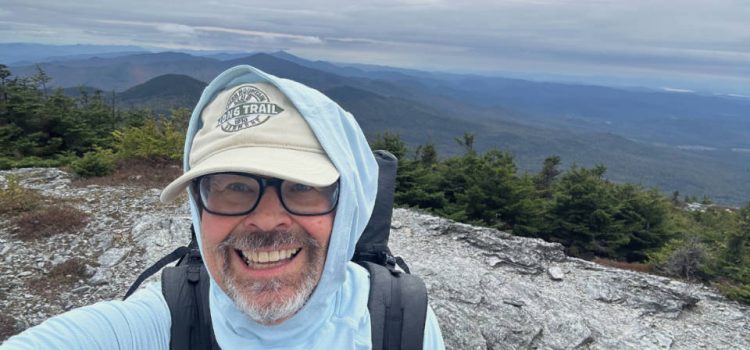 Vêtements de protection solaire: essentiel pour les randonneurs SectionHiker.com