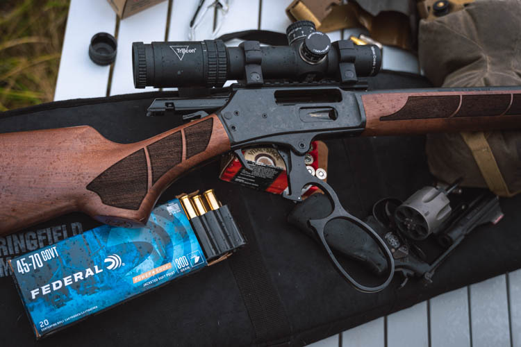 [Titre du site] .44 Magnum vs.45-70 Gov't: Lever Gun Shootout