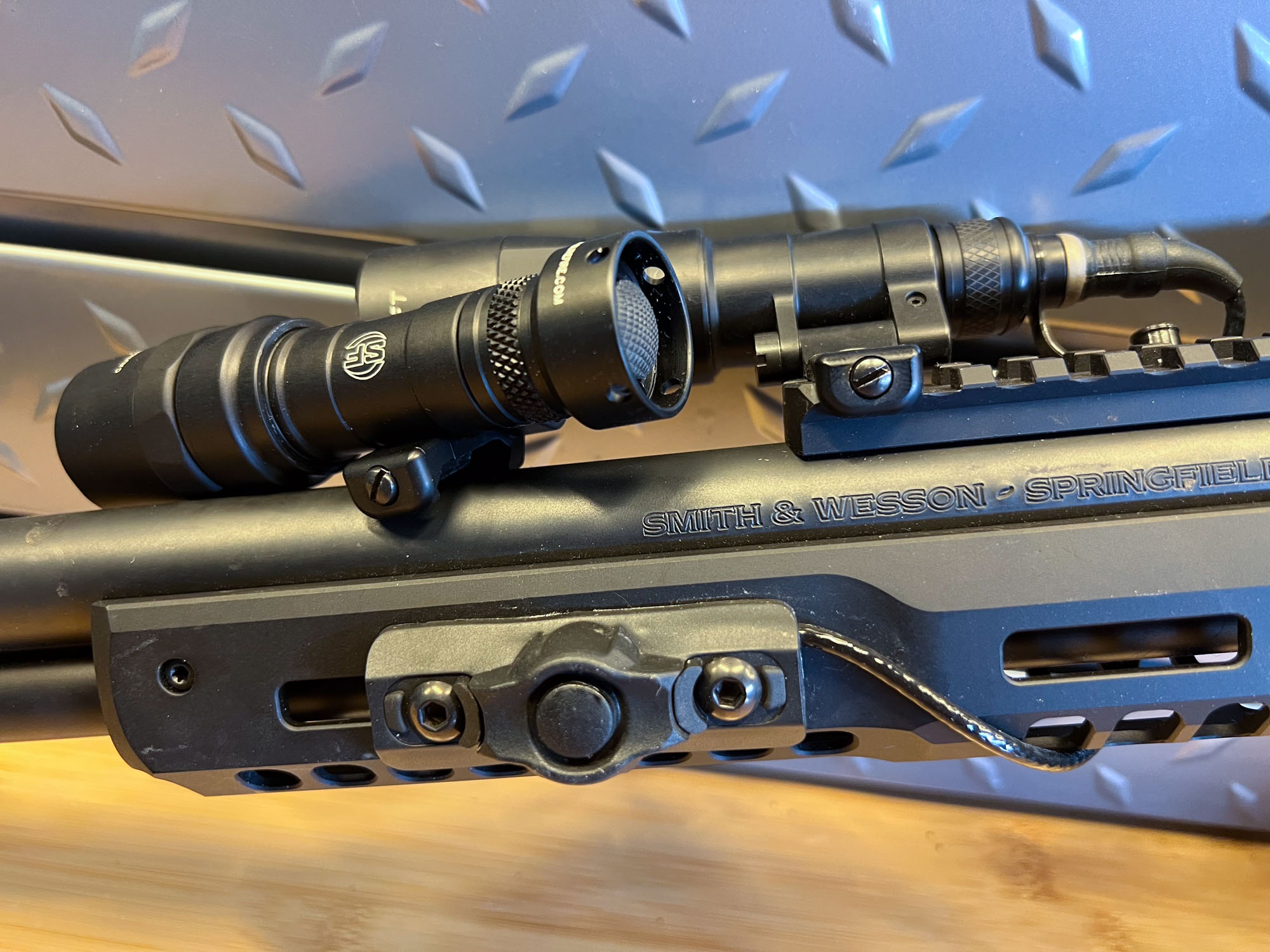 [Titre du site] Cinq clés pour choisir une lumière d'armes