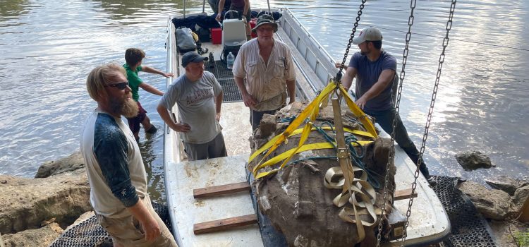 Photos: Une famille a trouvé ce fossile géant (et a découvert une nouvelle espèce) lors de la pêche en Alabama Photos: Une famille a trouvé ce fossile géant (et a découvert une nouvelle espèce) lors de la pêche en Alabama