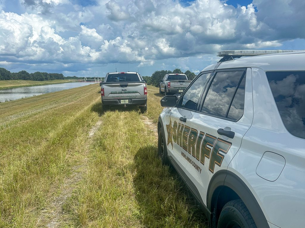Deux chasseurs et leurs chiens ont été tués par la foudre en Floride, disent les responsables