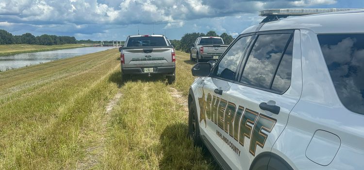 Deux chasseurs et leurs chiens ont été tués par la foudre en Floride, disent les responsables Deux chasseurs et leurs chiens ont été tués par la foudre en Floride, disent les responsables