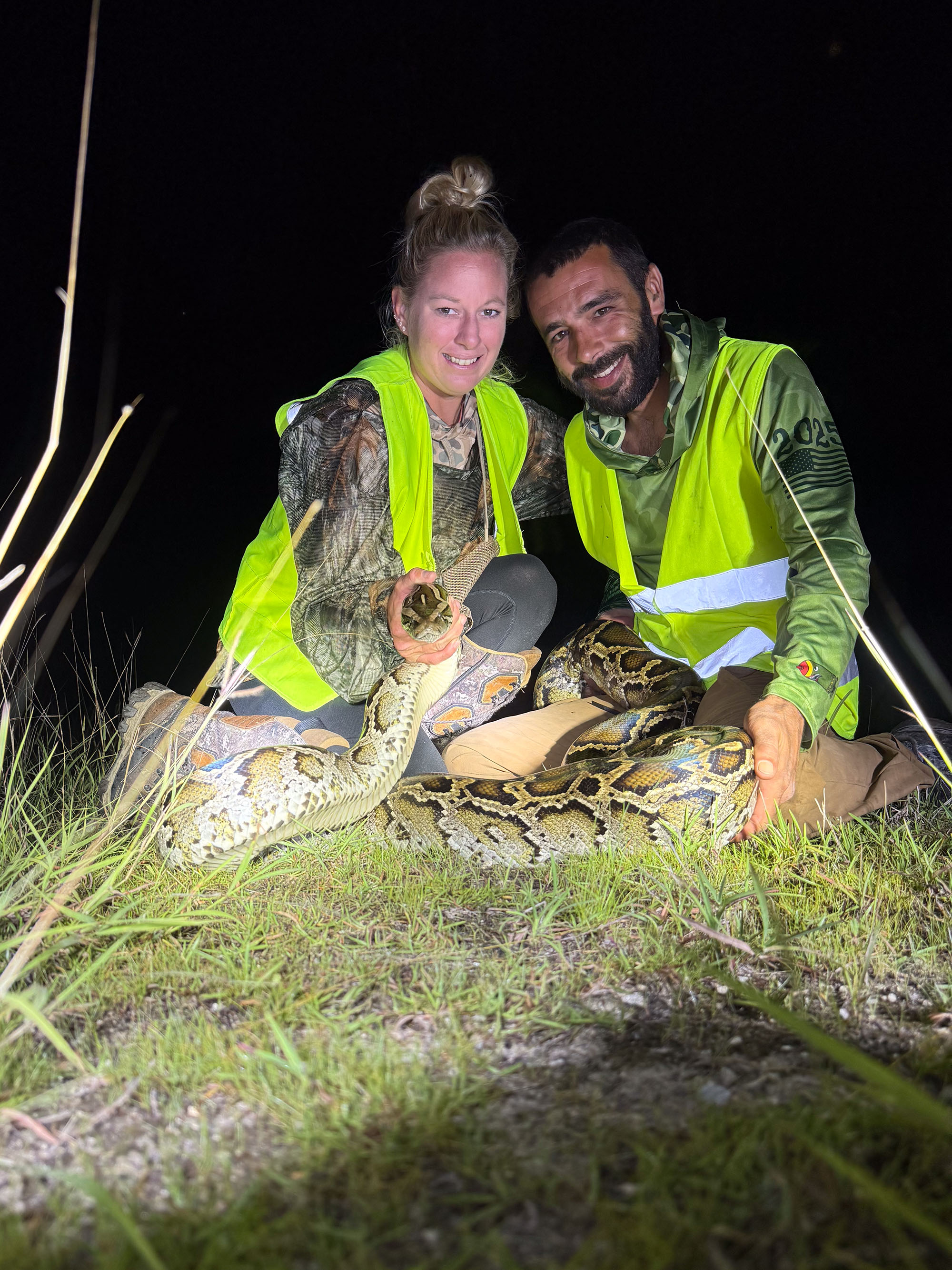 [Titre du site] Pouvez-vous gagner votre vie de chasse aux pythons? Nous avons demandé aux entrepreneurs de serpents invasifs de la Floride