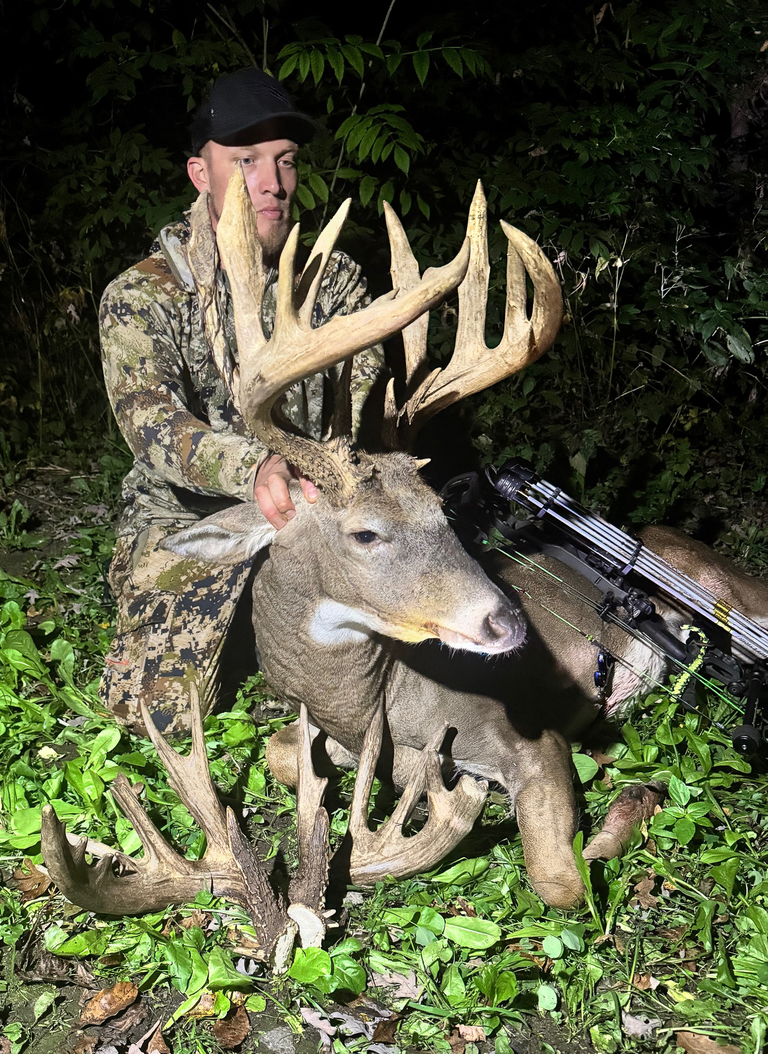 [Titre du site] Le Wisconsin Bowhunter Flèches géant 16 points qui était «beaucoup plus gros il y a quelques années»