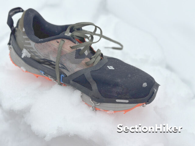 [Titre du site] Aides à la traction pour la randonnée pour les conditions de saison intermédiaire