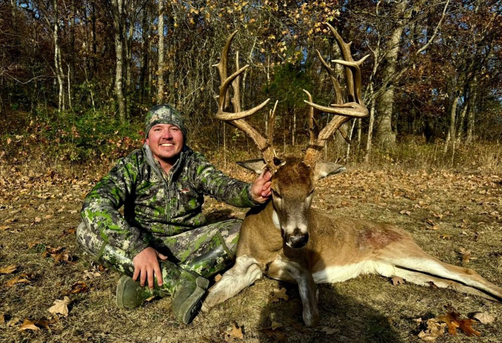 Missouri Bowhunter met fin à une quête de 3 ans pour « Cactus Jack », un Buck à 34 points