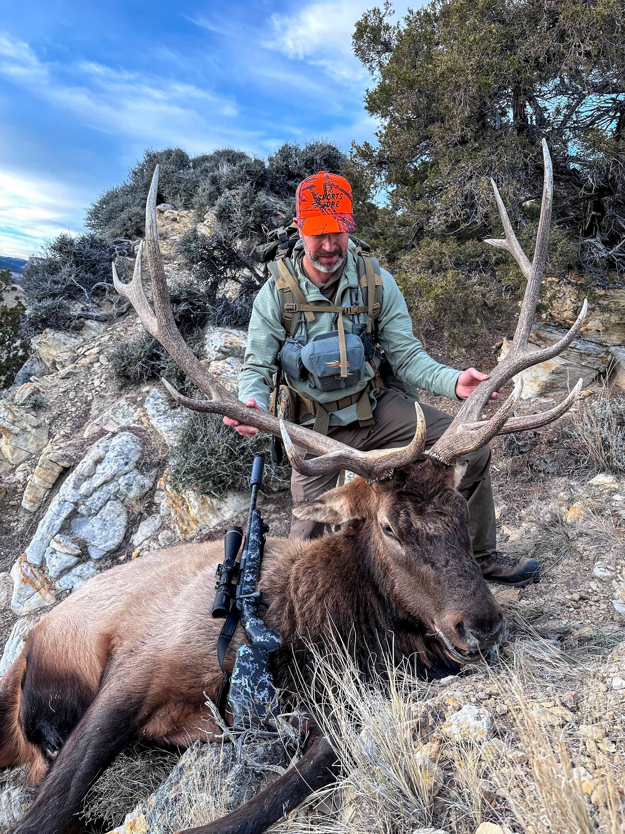 [Titre du site] Regarder : Un propriétaire foncier a volé l'élan des terres publiques de mon copain pour nous dissuader de « chasser cette tenue »