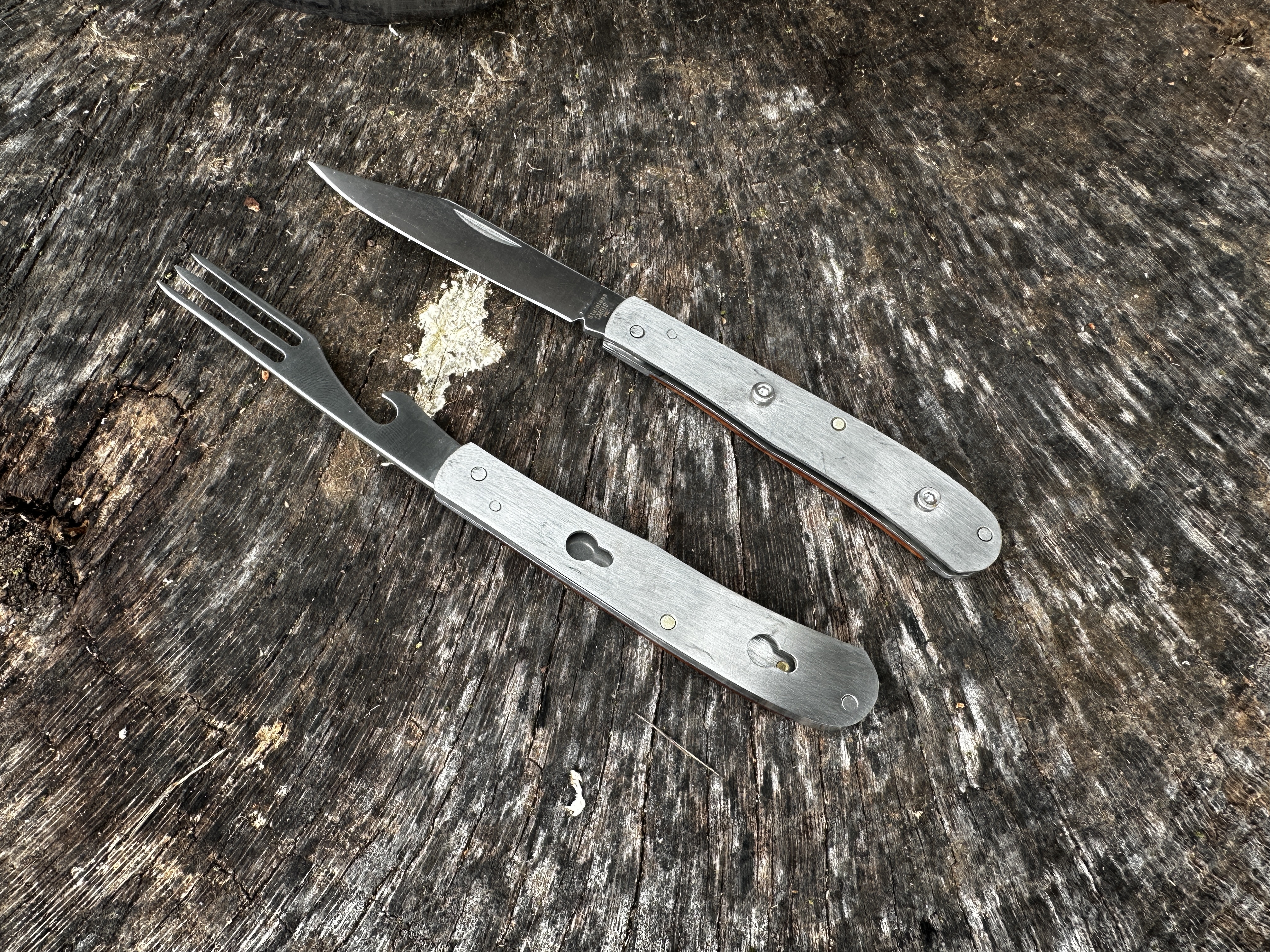 [Titre du site] Un trio Nessmuk moderne : pourriez-vous survivre avec seulement ces trois outils ?