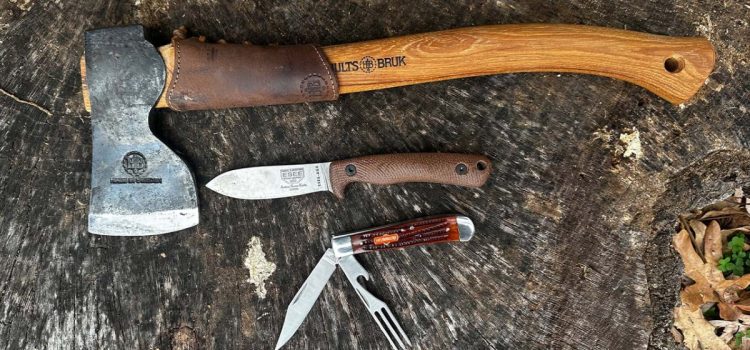 Un trio Nessmuk moderne : pourriez-vous survivre avec seulement ces trois outils ?
