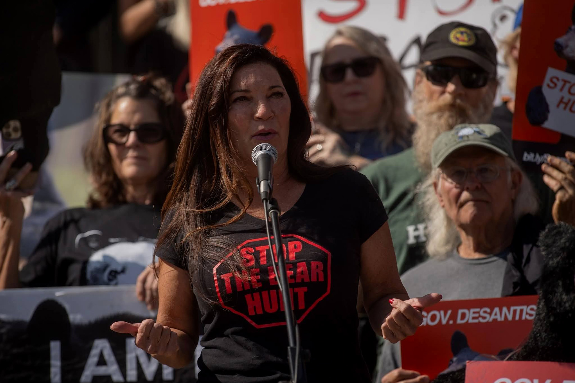 [Titre du site] Ce groupe paie 2 000 $ aux chasseurs pour ne pas utiliser leurs étiquettes, dans un ultime effort pour contrecarrer la chasse à l'ours en Floride