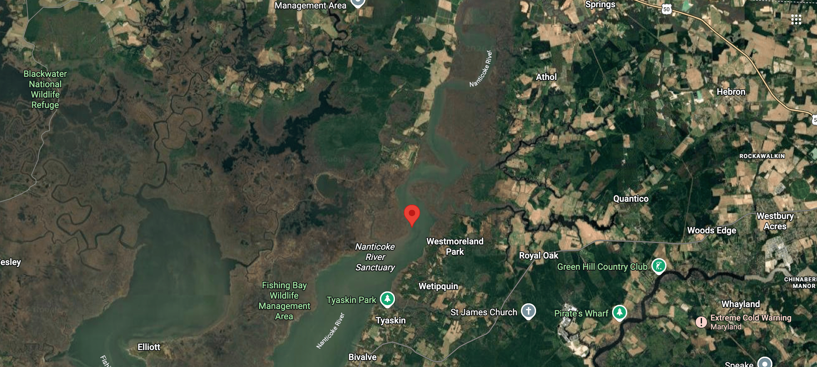 [Titre du site] Une vidéo d'hélicoptère montre des agents sauvant des chasseurs de canards coincés dans une rivière gelée