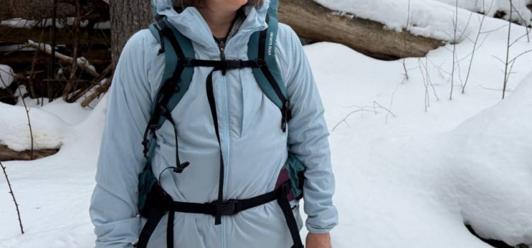 Critique : Sweat à capuche Black Diamond Insulated Alpine Start (Femme) SectionHiker.com