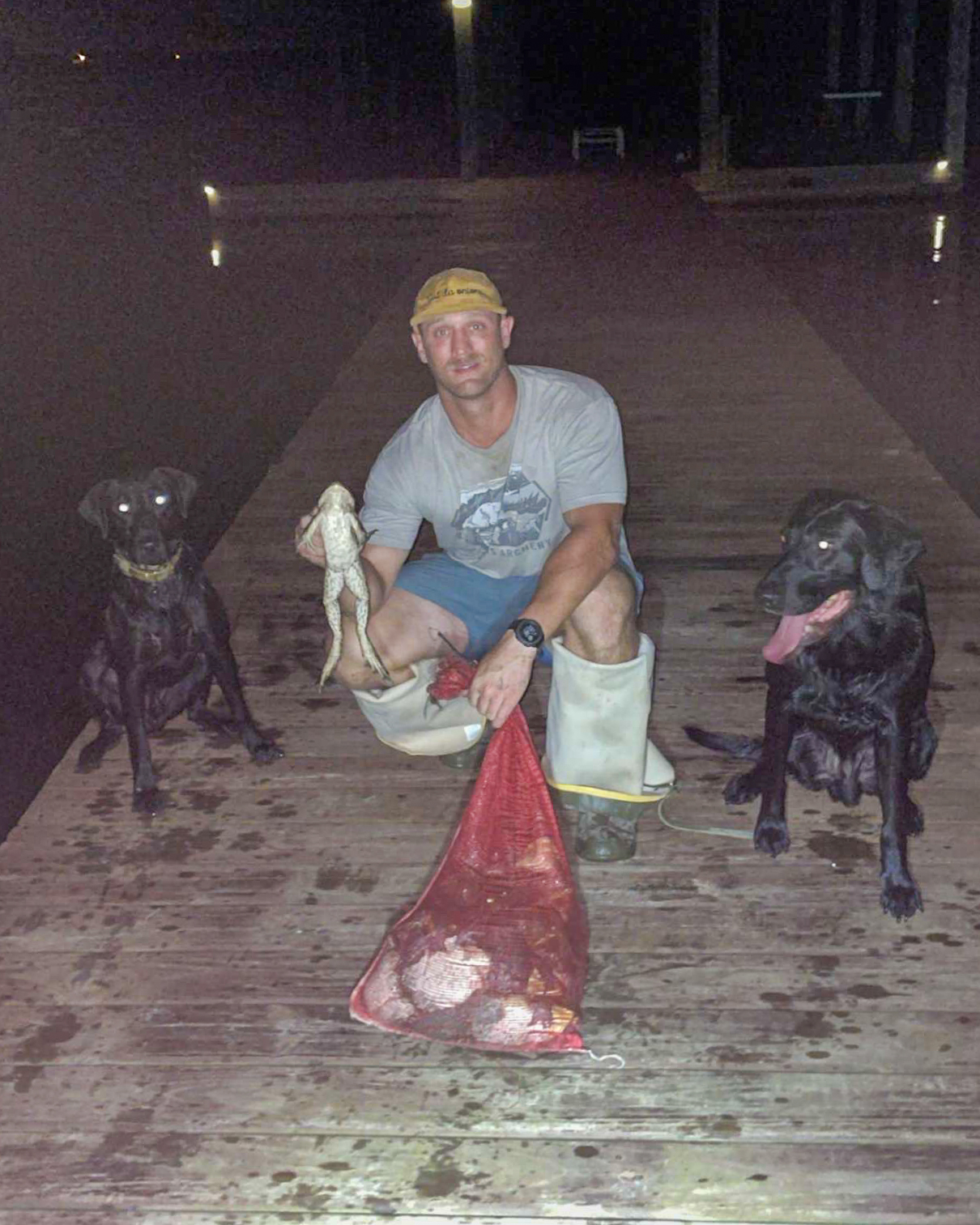 [Titre du site] Rencontrez Juice, le laboratoire de 7 ans de Louisiane qui récupère des ouaouarons