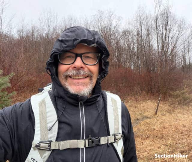 [Titre du site] Critique : Sweat à capuche Showers Pass Cloudburst