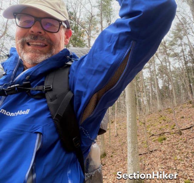 [Titre du site] Critique : Veste de pluie Montbell Storm Cruiser