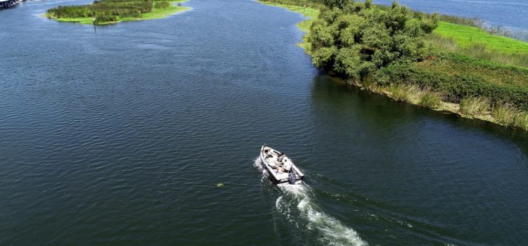 Un accident de bateau lors d’un tournoi de pêche dans un lycée fait six blessés et un adulte est toujours hospitalisé Un accident de bateau lors d'un tournoi de pêche dans un lycée fait six blessés et un adulte est toujours hospitalisé