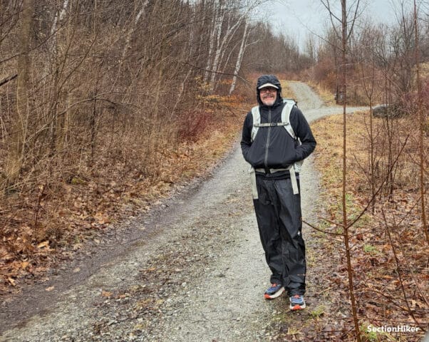 [Titre du site] Critique : Sweat à capuche Showers Pass Cloudburst