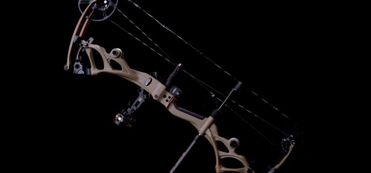 Cette offre insensée vous permet d'économiser 800 $ sur les arcs phares en composé de carbone de Bowtech
