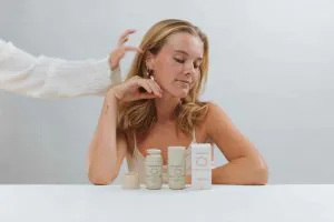 D'un ancien élève de Vegamour, surfeur professionnel et influenceur, Momona Skincare propose du suif haut de gamme