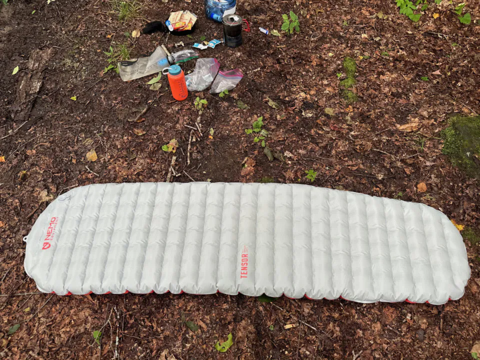 Matelas de couchage isolant ultraléger toutes saisons NEMO Tensor