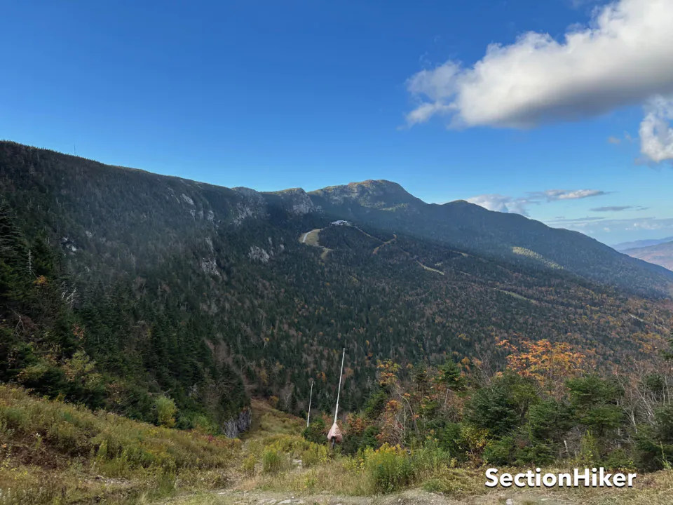 Le mont Mansfield depuis le sommet du sentier Haselton