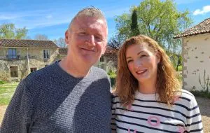 "Nous avons vendu notre maison de Manchester et acheté un village entier en France"