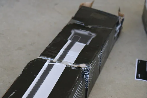 Boîtes AeroBlade Edge gravement endommagées lors du processus de livraison ; heureusement rien n'a été endommagé !