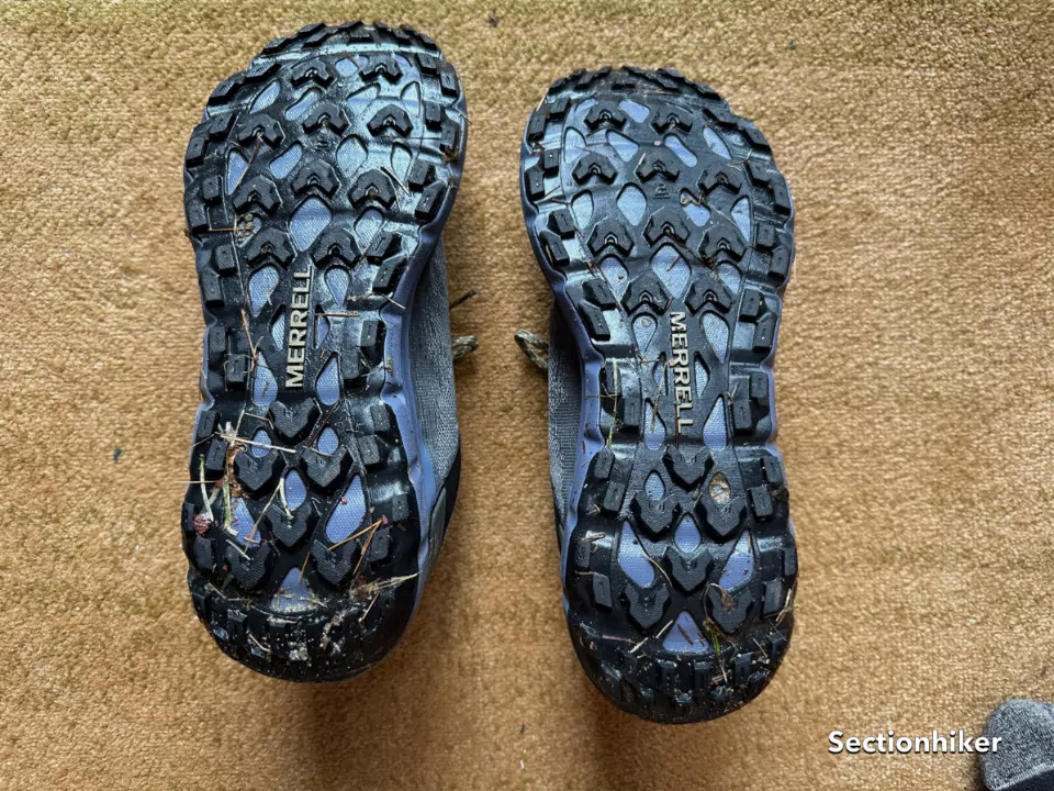 La semelle extérieure est faite avec Soft Runner offrant une excellente traction et adhérence